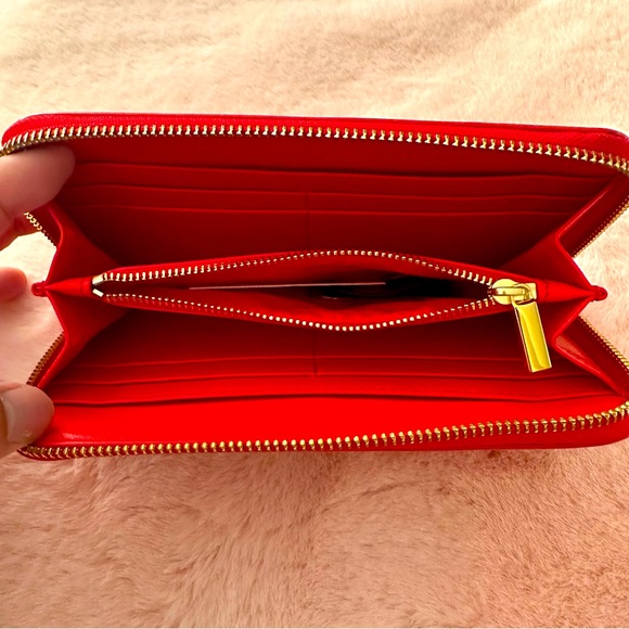 Tory Burch Red Wallet - Picture 3 of 3